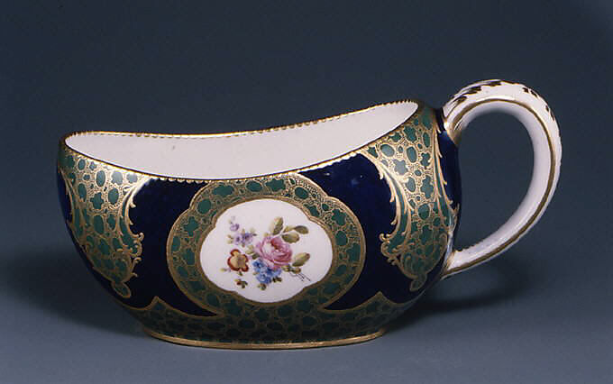 Chamber pot (Pot de chambre ovale), Sèvres Manufactory (French, 1740–present), Soft-paste porcelain, French, Sèvres 