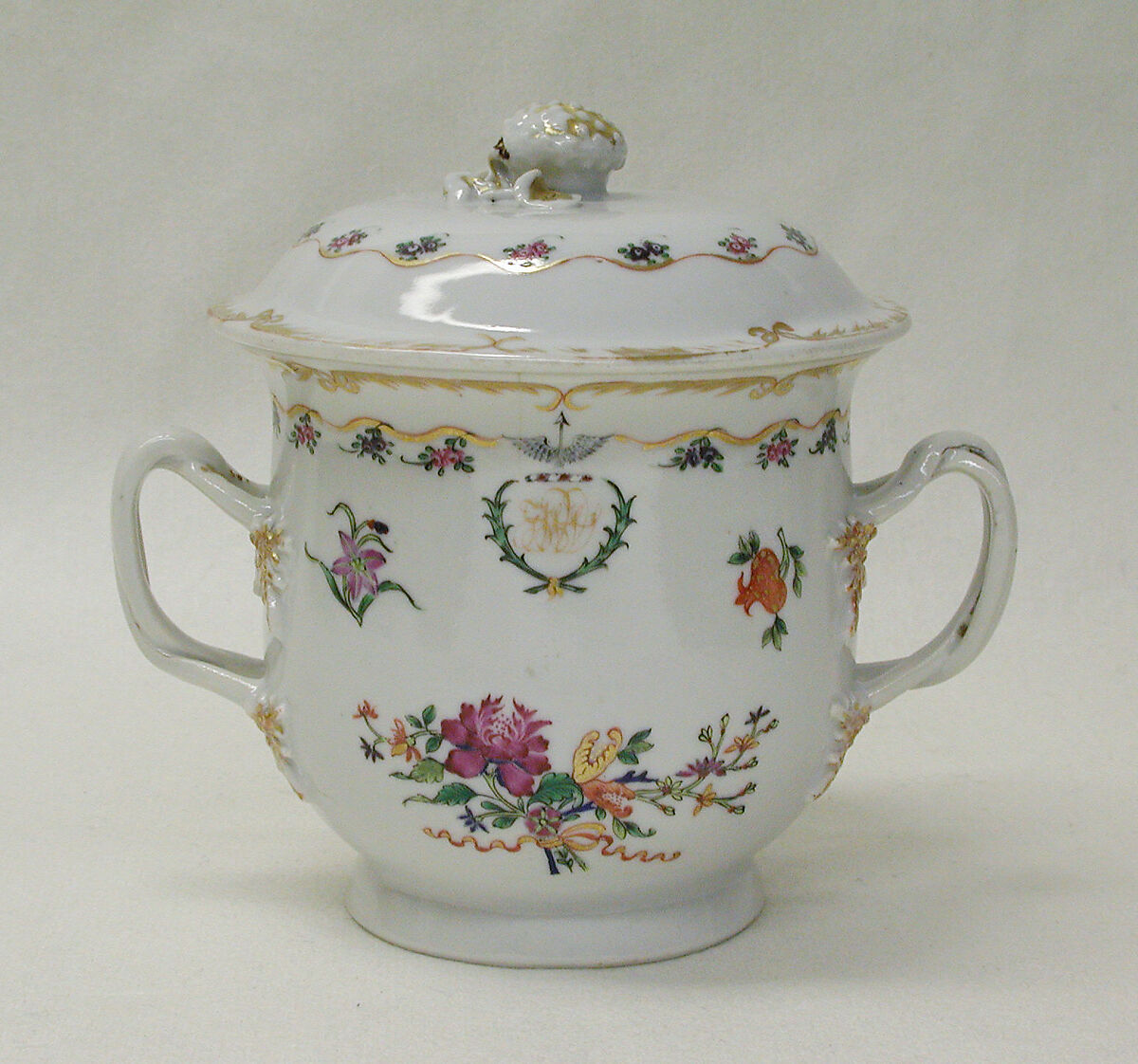 Sugar bowl with cover, Hard-paste porcelain, Chinese, for American market 
