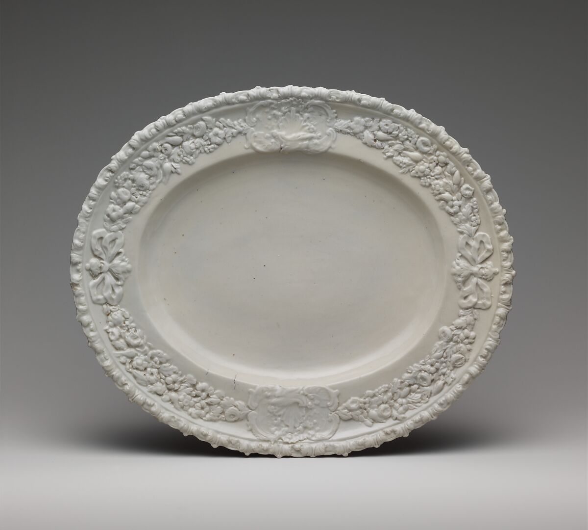 Platter, Doccia Porcelain Manufactory (Italian, 1737–1896), Hard-paste porcelain, Italian, Florence 