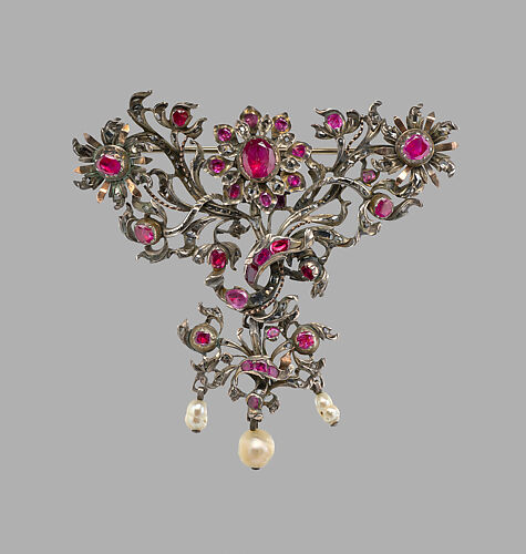 Corsage ornament (part of a set)