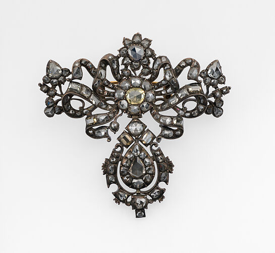 Brooch