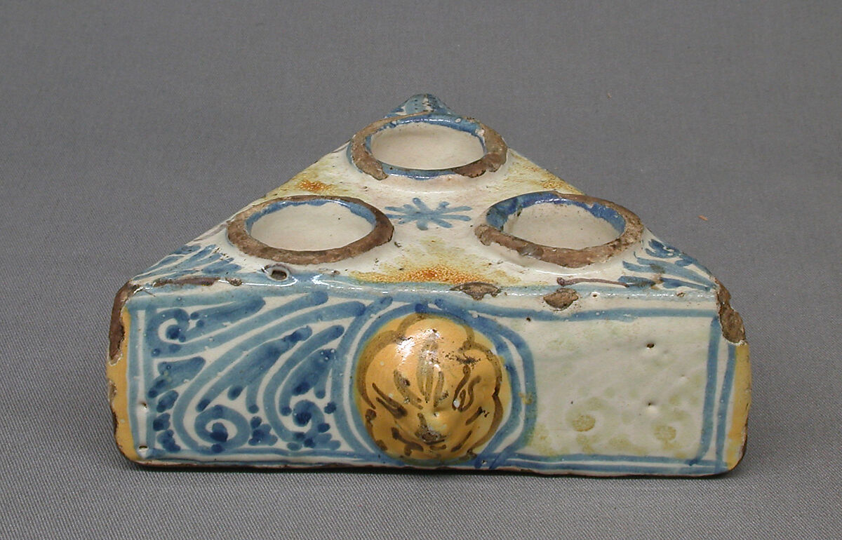 Saltcellar, Maiolica (tin-glazed earthenware), Spanish or Southern Italian 