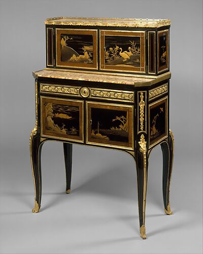 Desk (bonheur du jour)