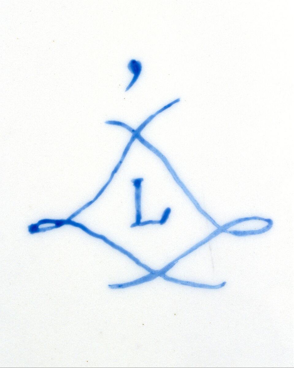 Cup with cover and tray (gobelet à lait et corbeille carré), Sèvres Manufactory (French, 1740–present), Soft-paste porcelain, French, Sèvres