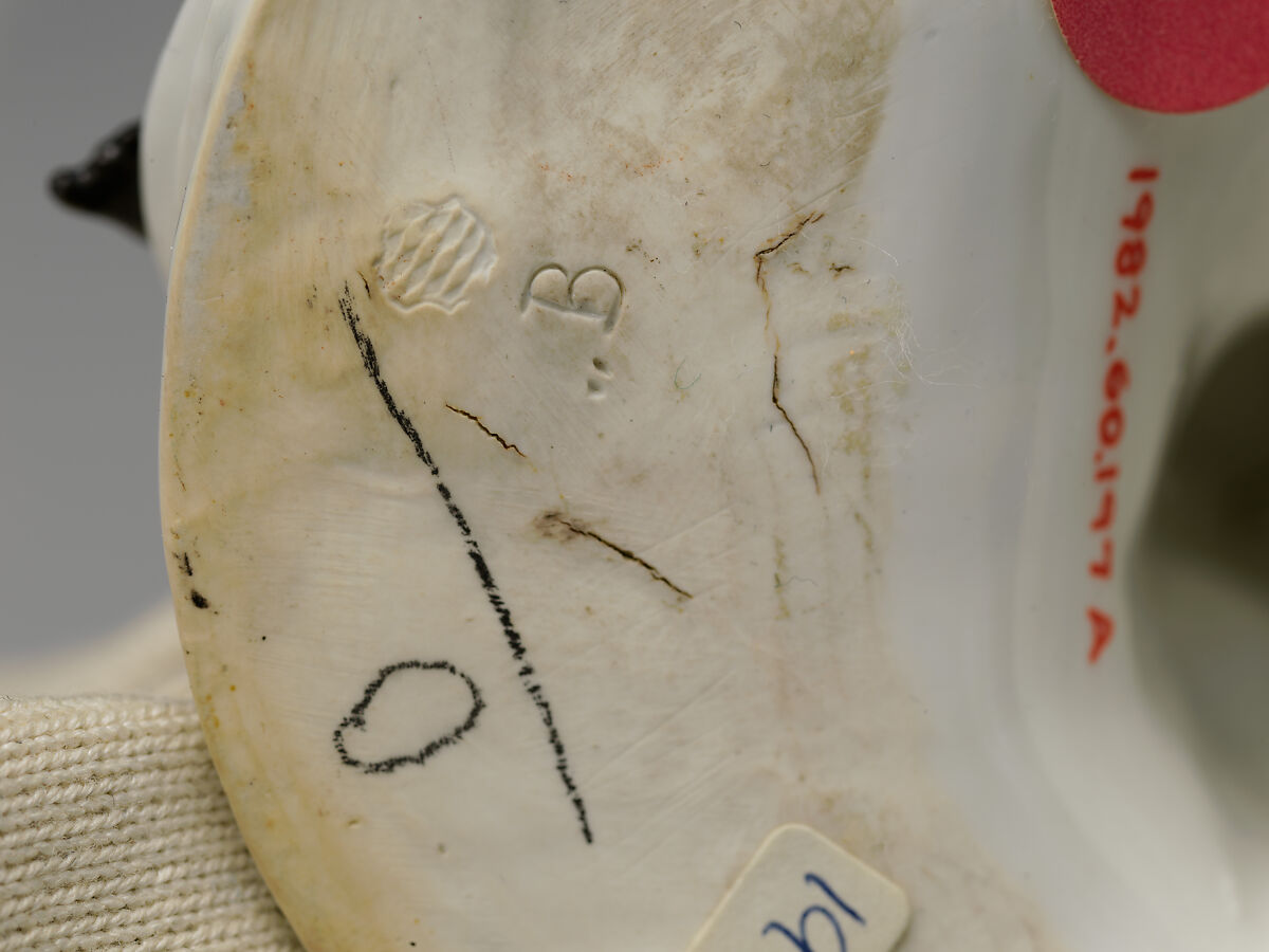 Sugar box (one of a pair), Nymphenburg Porcelain Manufactory (German, 1747–present), Hard-paste porcelain, German, Nymphenburg