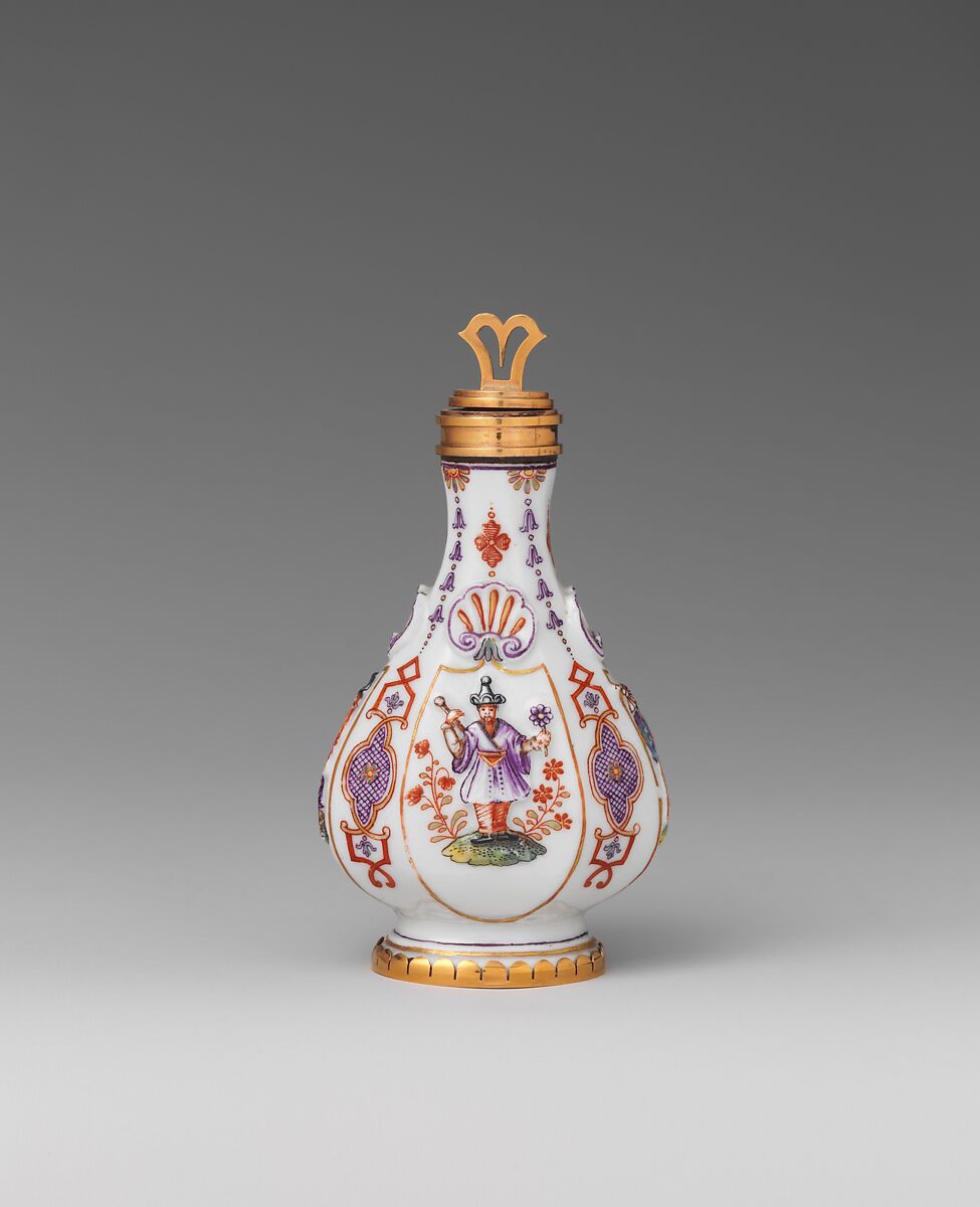 Scent bottle, Vienna, Hard-paste porcelain, gold, Austrian, Vienna