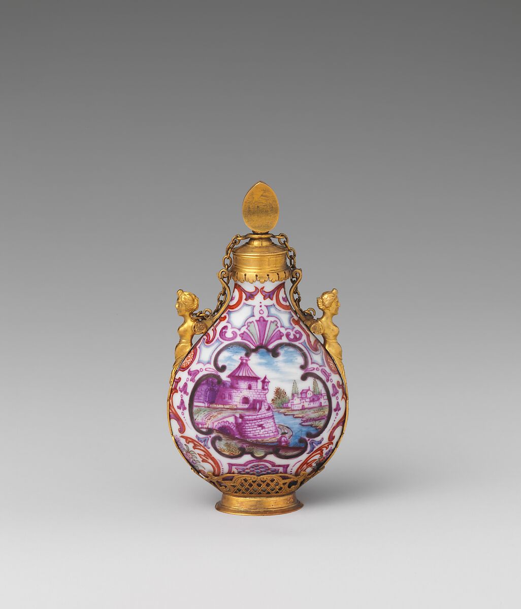 Scent bottle, Vienna, Hard-paste porcelain, gold, Austrian, Vienna 