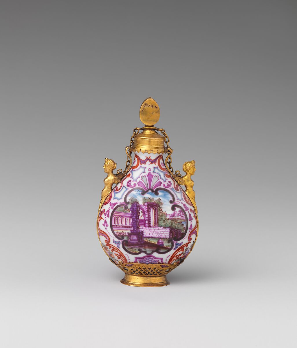 Scent bottle, Vienna, Hard-paste porcelain, gold, Austrian, Vienna
