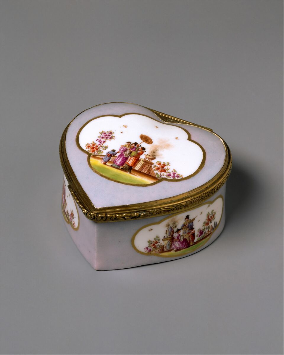 Snuffbox, Meissen Manufactory (German, 1710–present), Hard-paste porcelain, gilt bronze, German, Meissen 