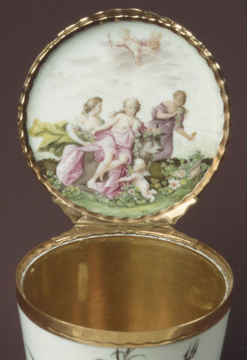 Snuffbox, Meissen Manufactory (German, 1710–present), Hard-paste porcelain, gold, German, Meissen with French, Paris mounts