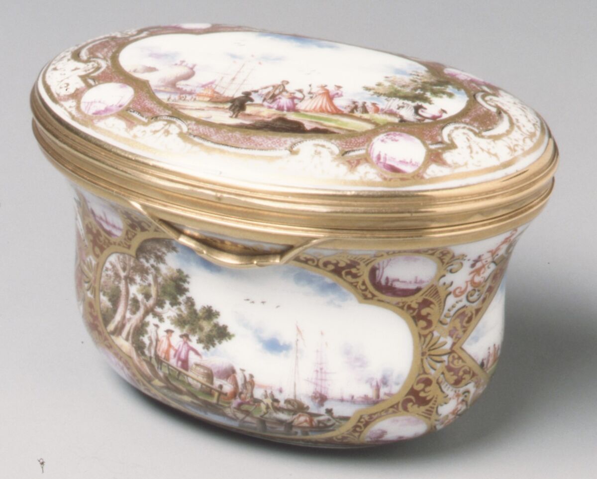 Snuffbox, Meissen Manufactory (German, 1710–present), Hard-paste porcelain, gold, German, Meissen 