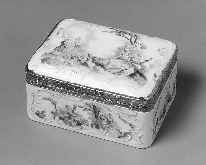 Snuffbox, Meissen Manufactory (German, 1710–present), Hard-paste porcelain, gold, German, Meissen 