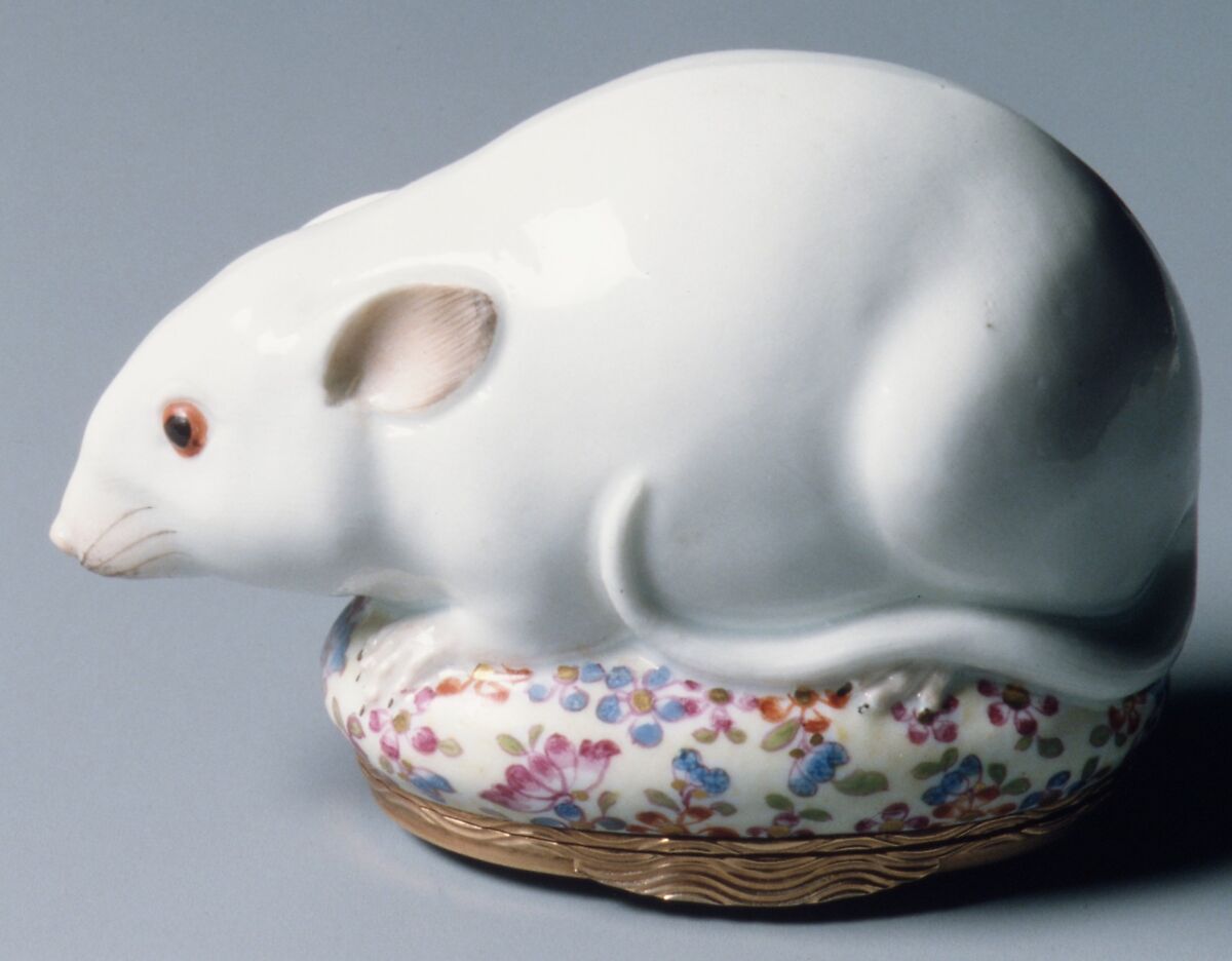 Snuffbox in the form of a rat, Meissen Manufactory (German, 1710–present), Hard-paste porcelain, gold, German, Meissen 