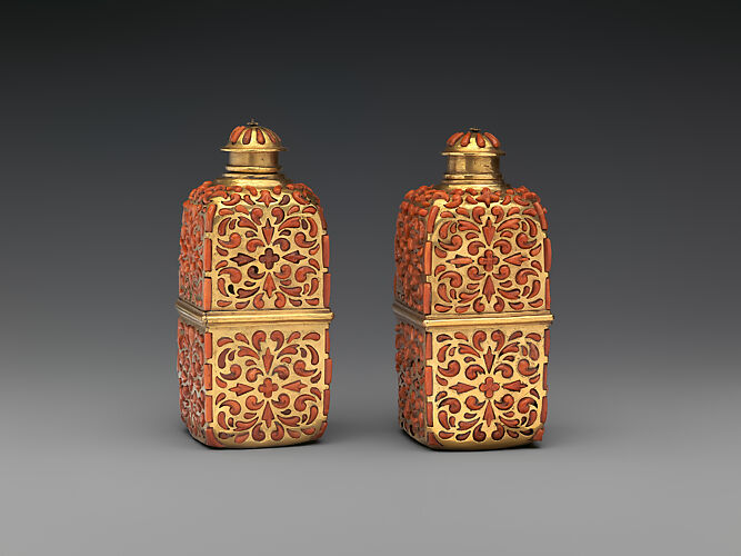 Pair of scent flasks
