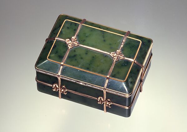 Box in the form of a banded trunk, House of Carl Fabergé, Nephrite, gold, ename, diamonds, Russian, Moscow 