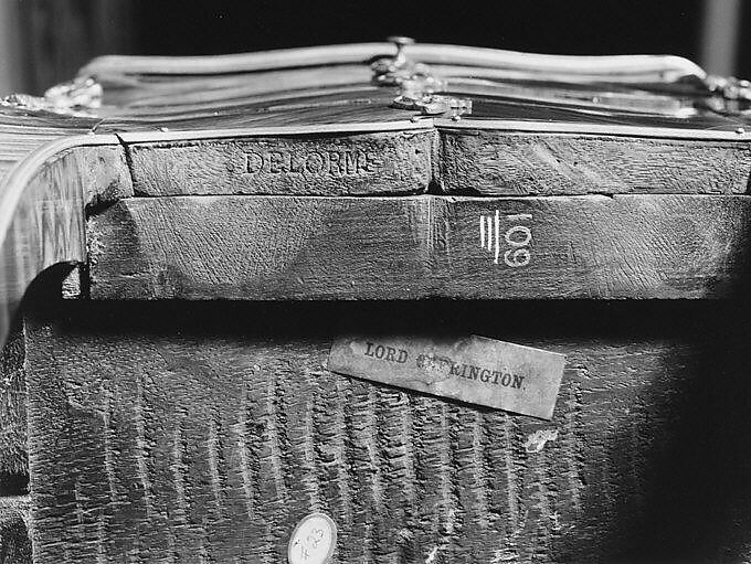 Work and writing table (table en chiffonière), Adrien-Faizelot Delorme (master after 1748–after 1783), Oak veneered with tulipwood, kingwood, holly, engraved satinwood and green stained wood, gilt bronze and brass, gold-tooled green leather., French