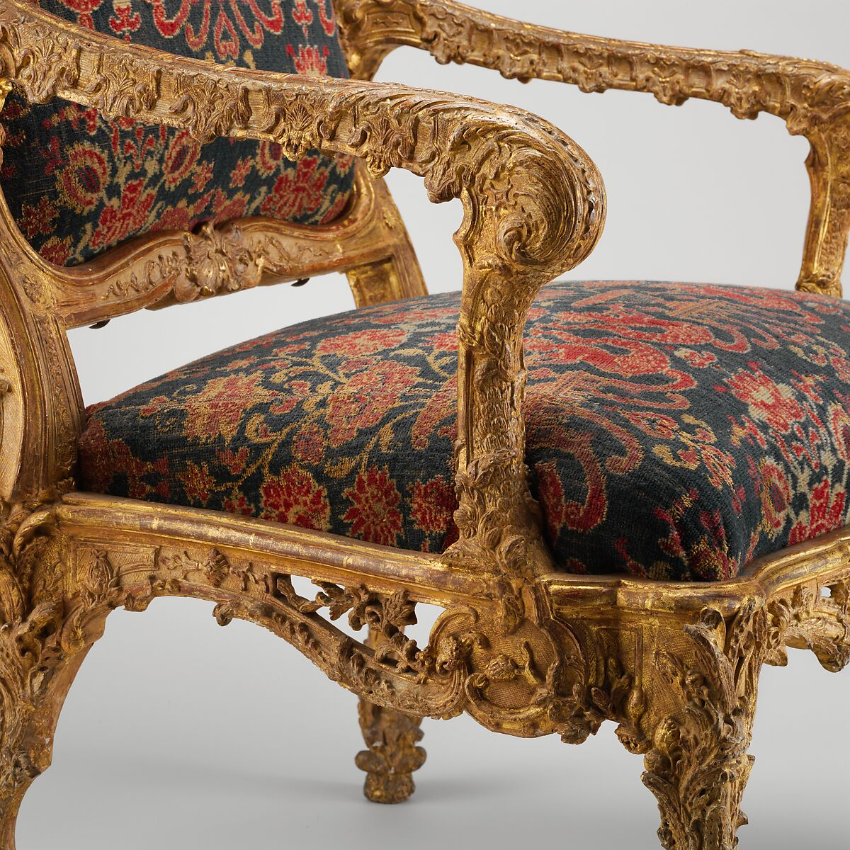 Armchair (fauteuil à la reine), Carved and gilded walnut, late 17th-century wool velvet (not original), French, Paris