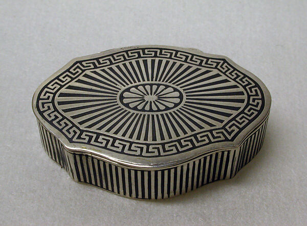 Pill box, Silver, niello, Scandinavian 