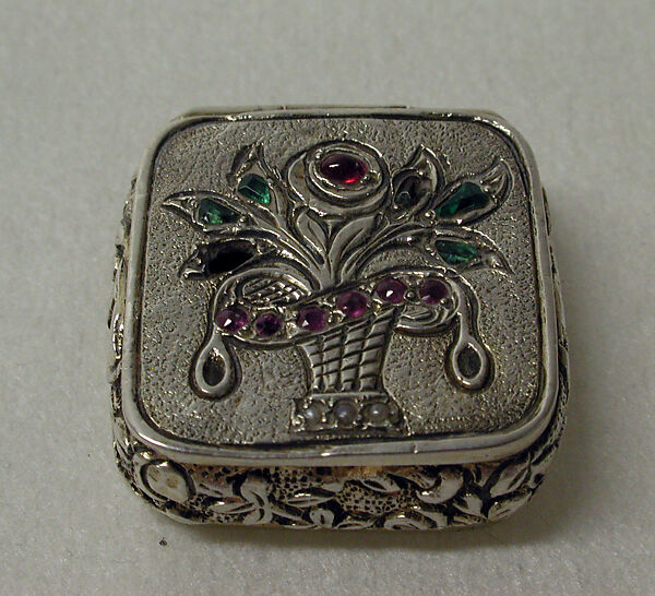 Pill box, Silver, semi-precious stones, European 