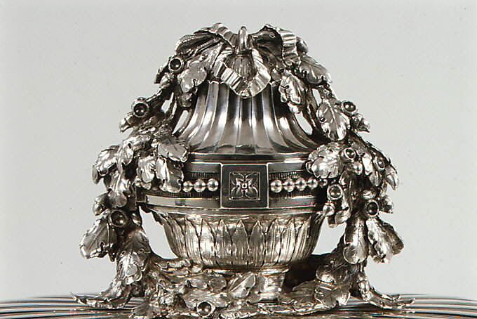 Tureen with cover and liner, Jacques-Nicolas Roettiers (1736–1788, master 1765, retired 1777), Silver, French, Paris