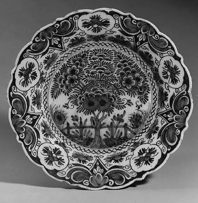 Pair of plates, De Porcelayne Schotel, Tin-glazed earthenware, Dutch, Delft 