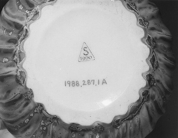 Coffeepot (part of a service), Sèvres Manufactory (French, 1740–present), Hard-paste porcelain, French, Sèvres