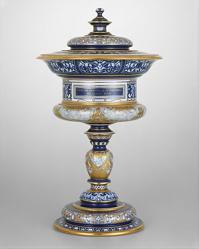 Standing cup with cover (vase couty or coupe couty)