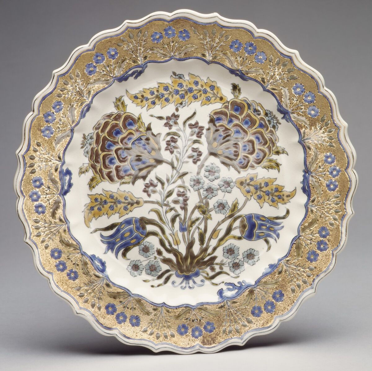 Plate, Zsolnay (Hungarian, Pecs 1853–present), Earthenware, Hungarian, Pécs 
