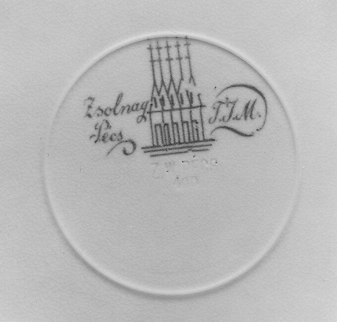 Plate, Zsolnay (Hungarian, Pecs 1853–present), Earthenware, Hungarian, Pécs
