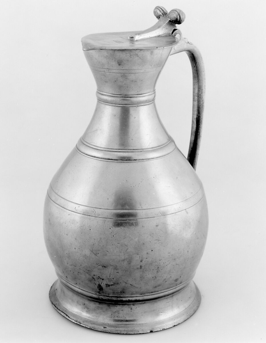 Pair of flagons, Joseph Samain (master 1736), Pewter, French