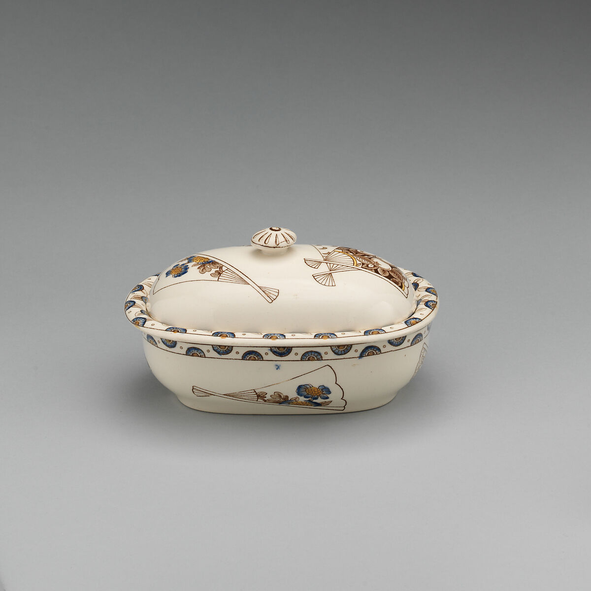 Ewer and basin, soap and brush boxes, Earthenware, probably British, Staffordshire