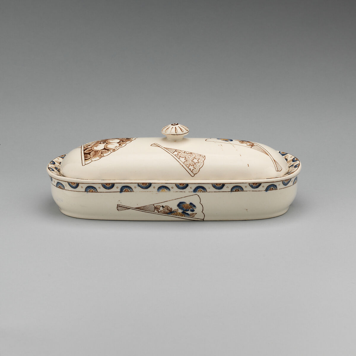 Ewer and basin, soap and brush boxes, Earthenware, probably British, Staffordshire