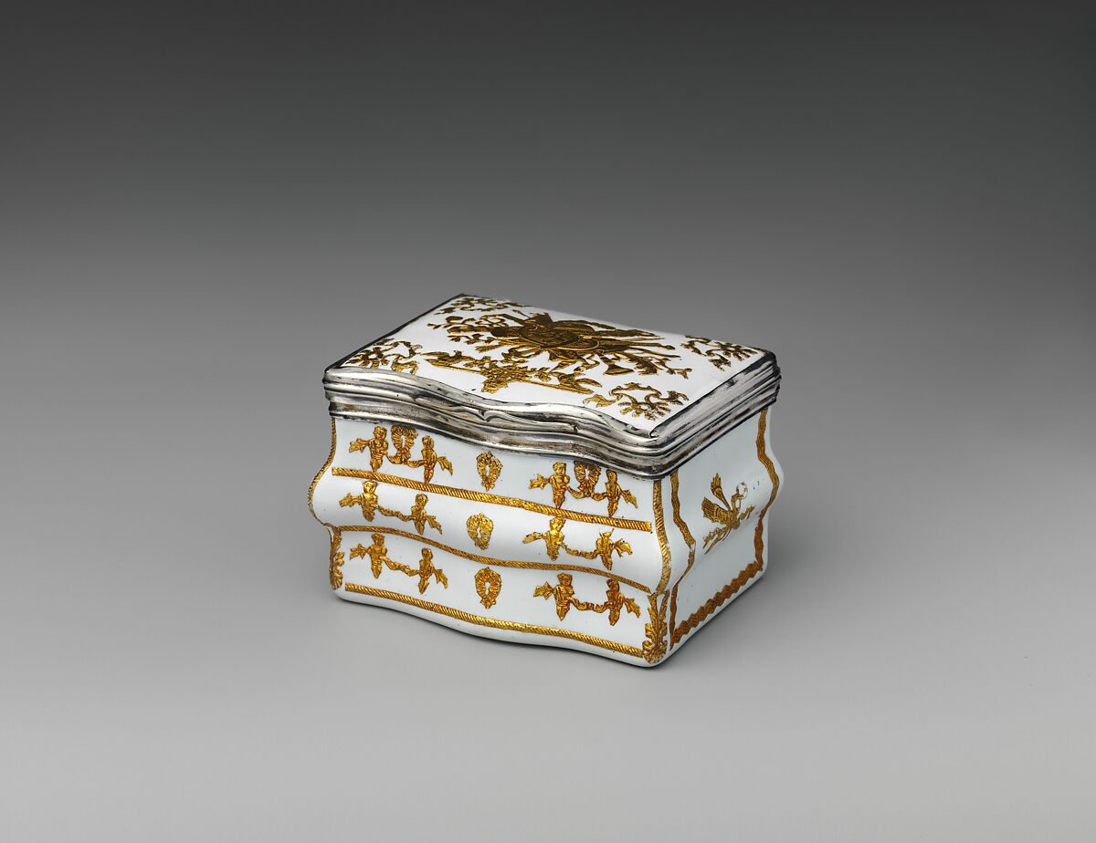 Snuffbox, Possibly by the Workshop of Charles Fromery (1685–1738), Enamel on copper partly gilt; silver, probably German, Berlin 