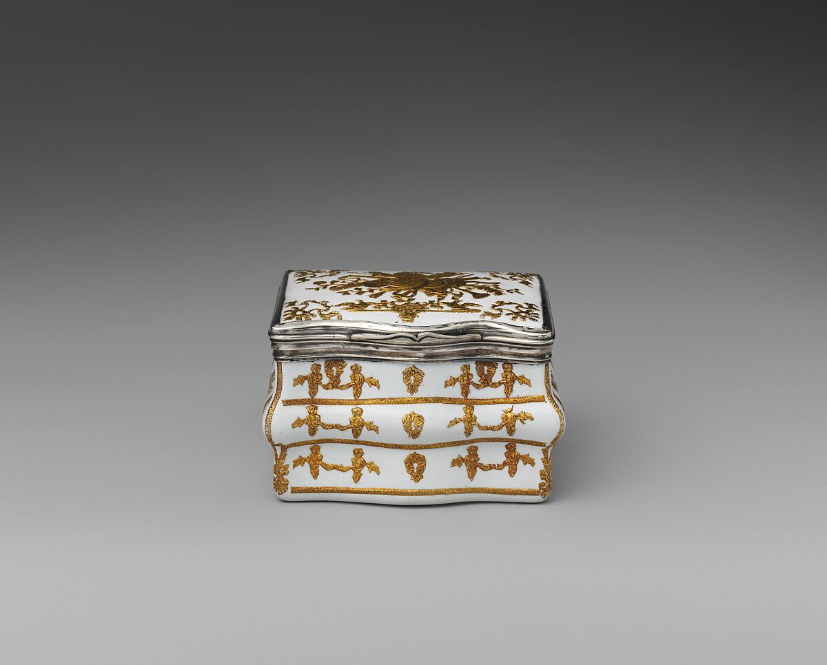 Snuffbox, Possibly by the Workshop of Charles Fromery (1685–1738), Enamel on copper partly gilt; silver, probably German, Berlin