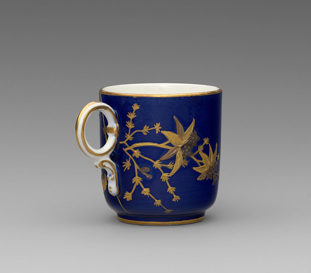 Cup and saucer, Hard-paste porcelain, British