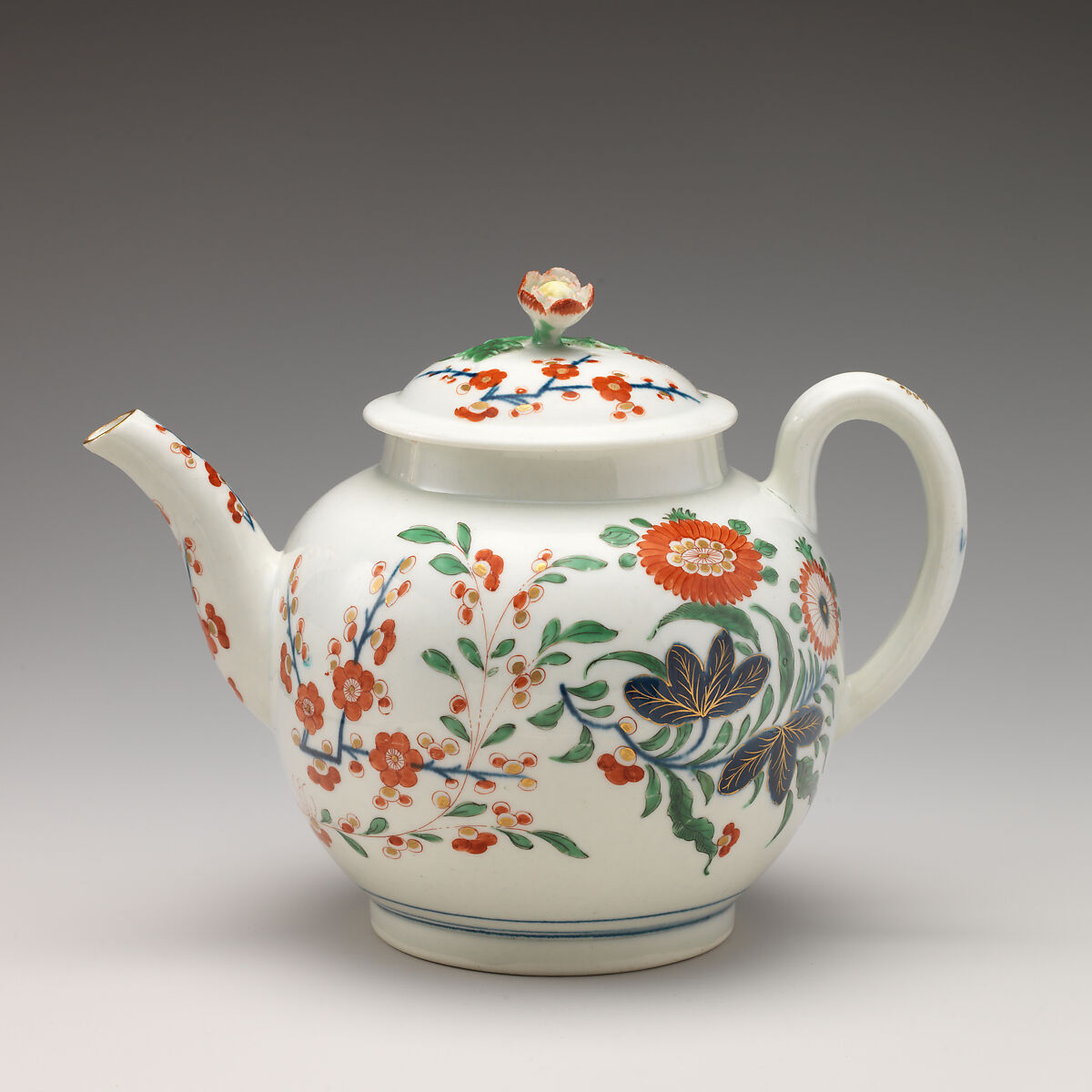 Teapot, Worcester factory (British, 1751–2008), Soft-paste porcelain with enamel decoration and gilding, British, Worcester