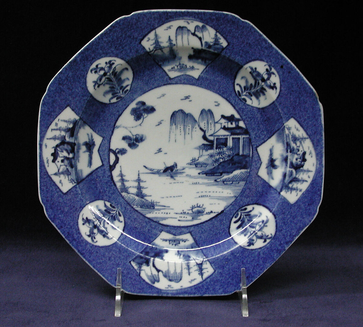 Dish, Bow Porcelain Factory (British, 1747–1776), Soft-paste porcelain, British, Bow, London 
