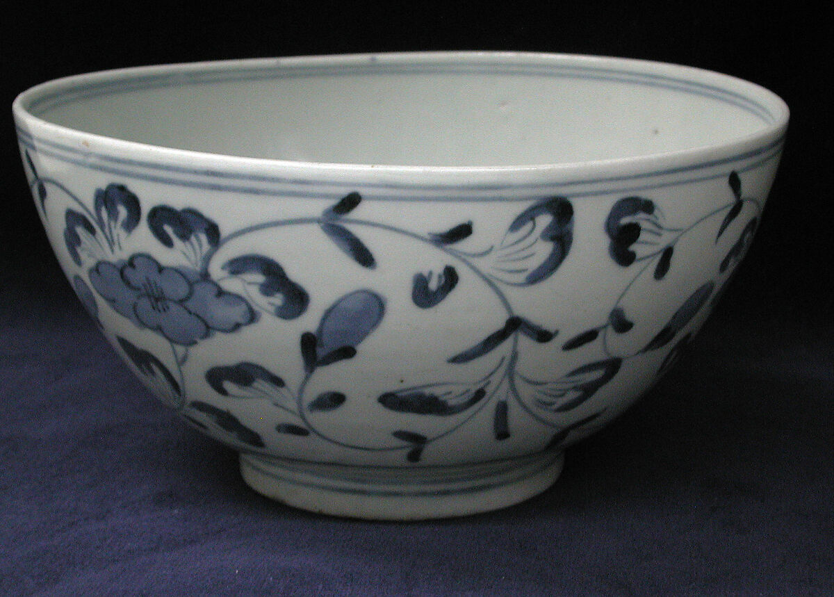 Bowl, Hard-paste porcelain, Japanese, for European market 