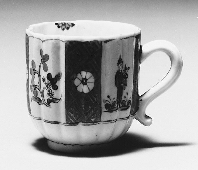 Cup, Derby Porcelain Manufactory (British, 1751–1785), Soft-paste porcelain, British, Derby 