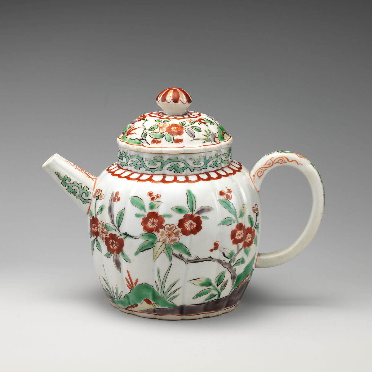 Teapot with cover, Hard-paste porcelain with enamel decoration, Japanese, for European market 