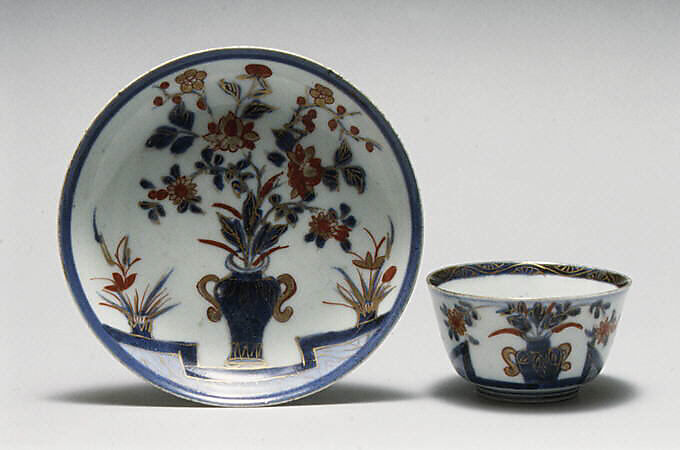 Teabowl and saucer, Hard-paste porcelain, Japanese, for European market 