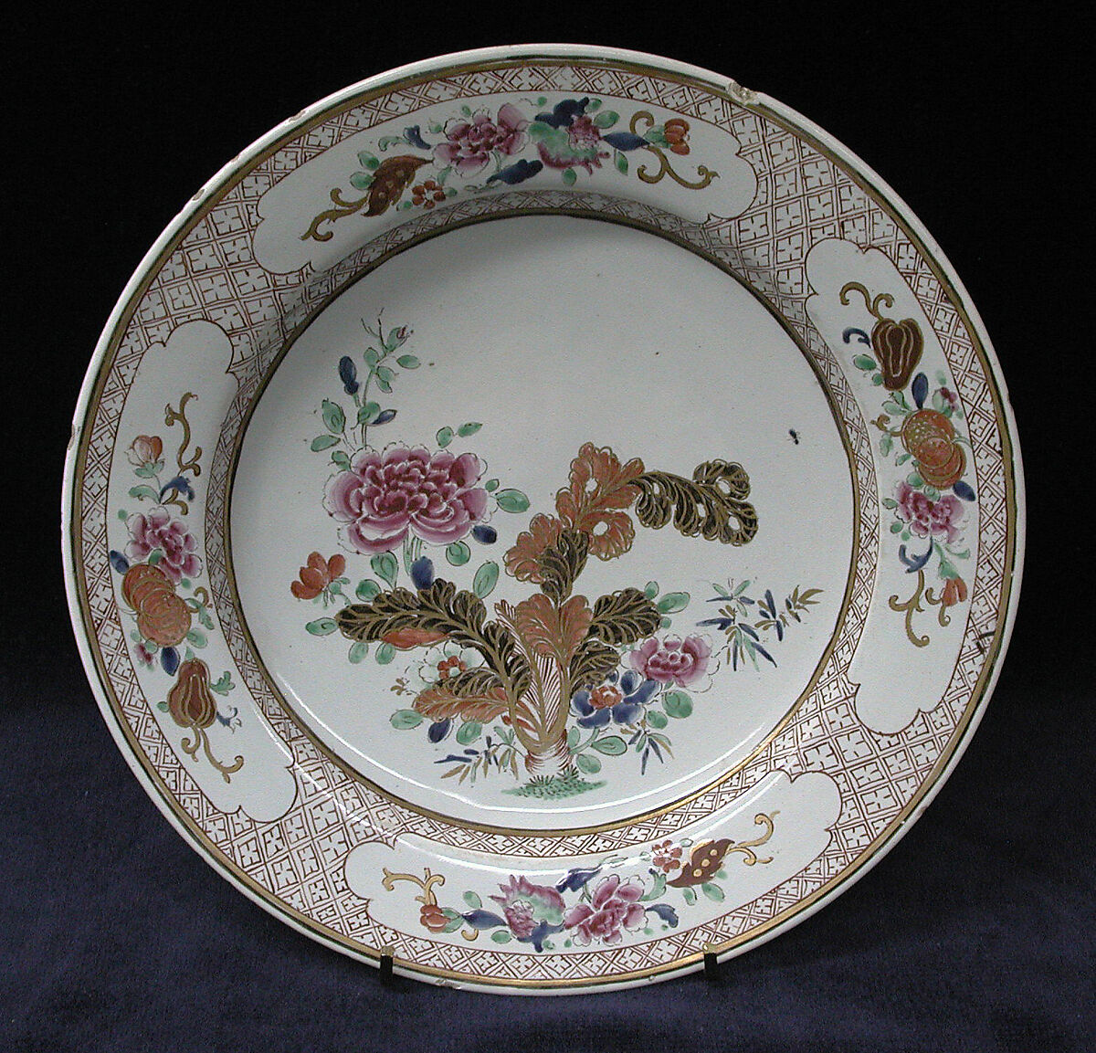 Plate, Tin-glazed earthenware, Italian, Pesaro 