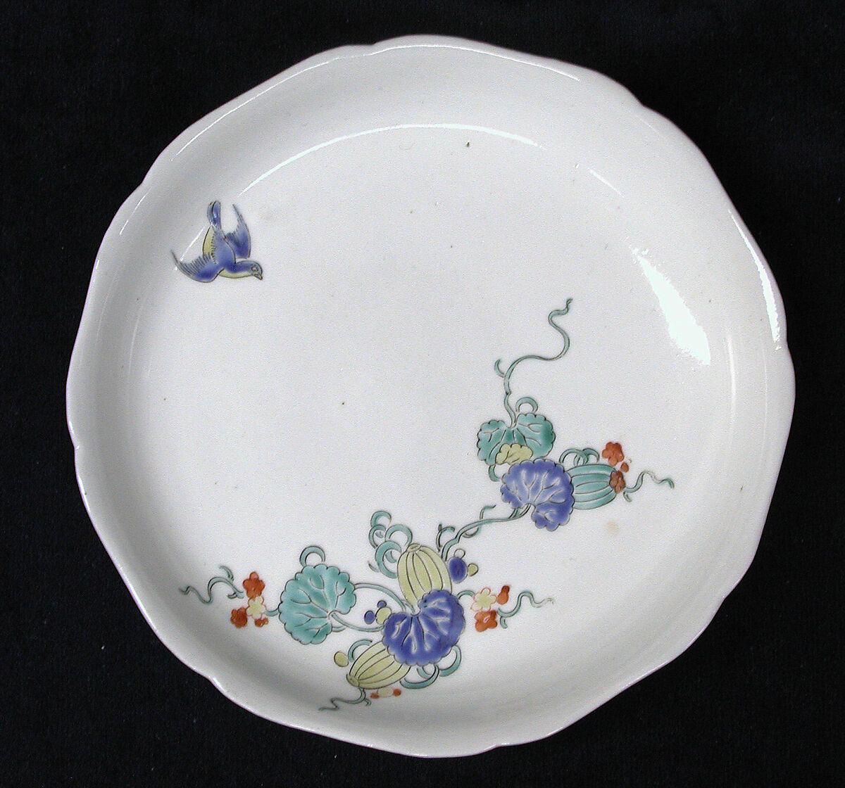 Dish, Hard-paste porcelain, Japanese, for European market 