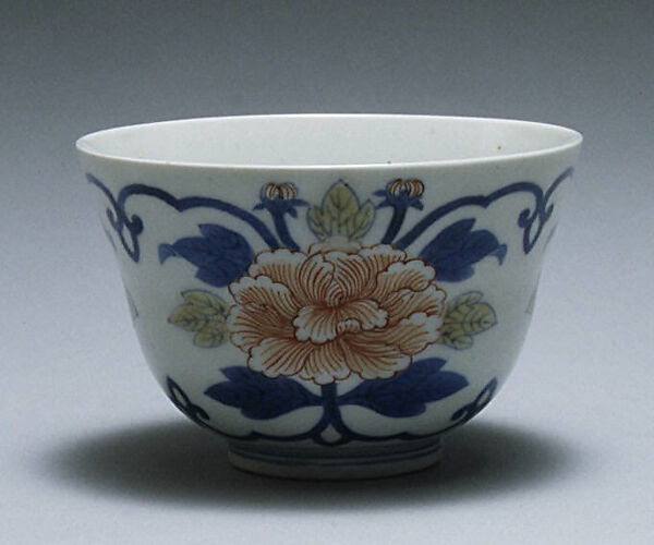 Bowl, Hard-paste porcelain, Japanese, for European market 