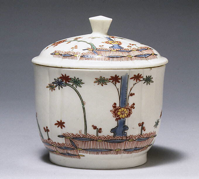Bowl with cover, Saint-Cloud factory (French, mid-1690s–1766), Soft-paste porcelain, French, Saint-Cloud 