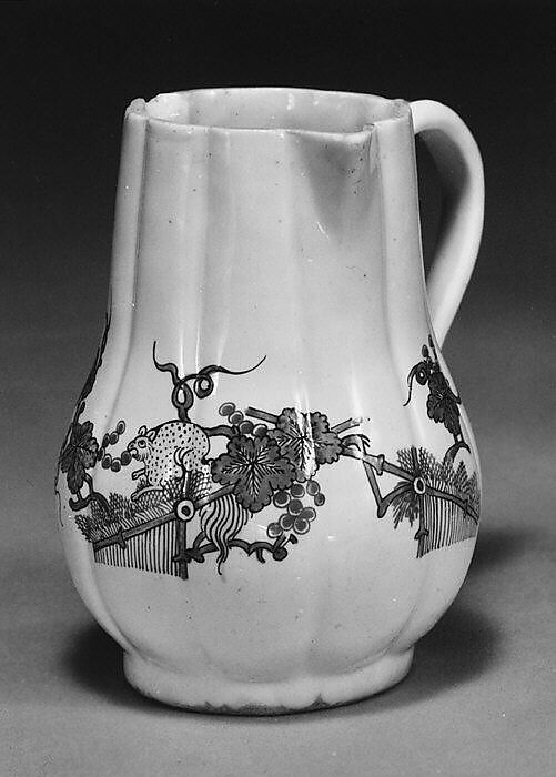 Pitcher, Chantilly (French), Tin-glazed soft-paste porcelain, French, Chantilly