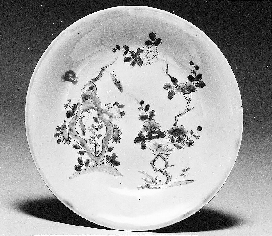 Saucer, Hard-paste porcelain, Chinese, for European market