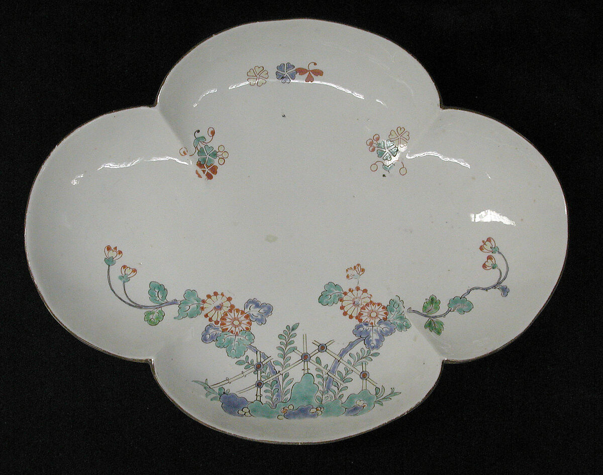 Tray, Chantilly (French), Tin-glazed soft-paste porcelain, French, Chantilly 