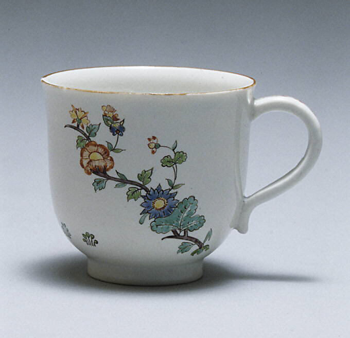 Cup, Chantilly (French), Tin-glazed soft-paste porcelain, French, Chantilly 