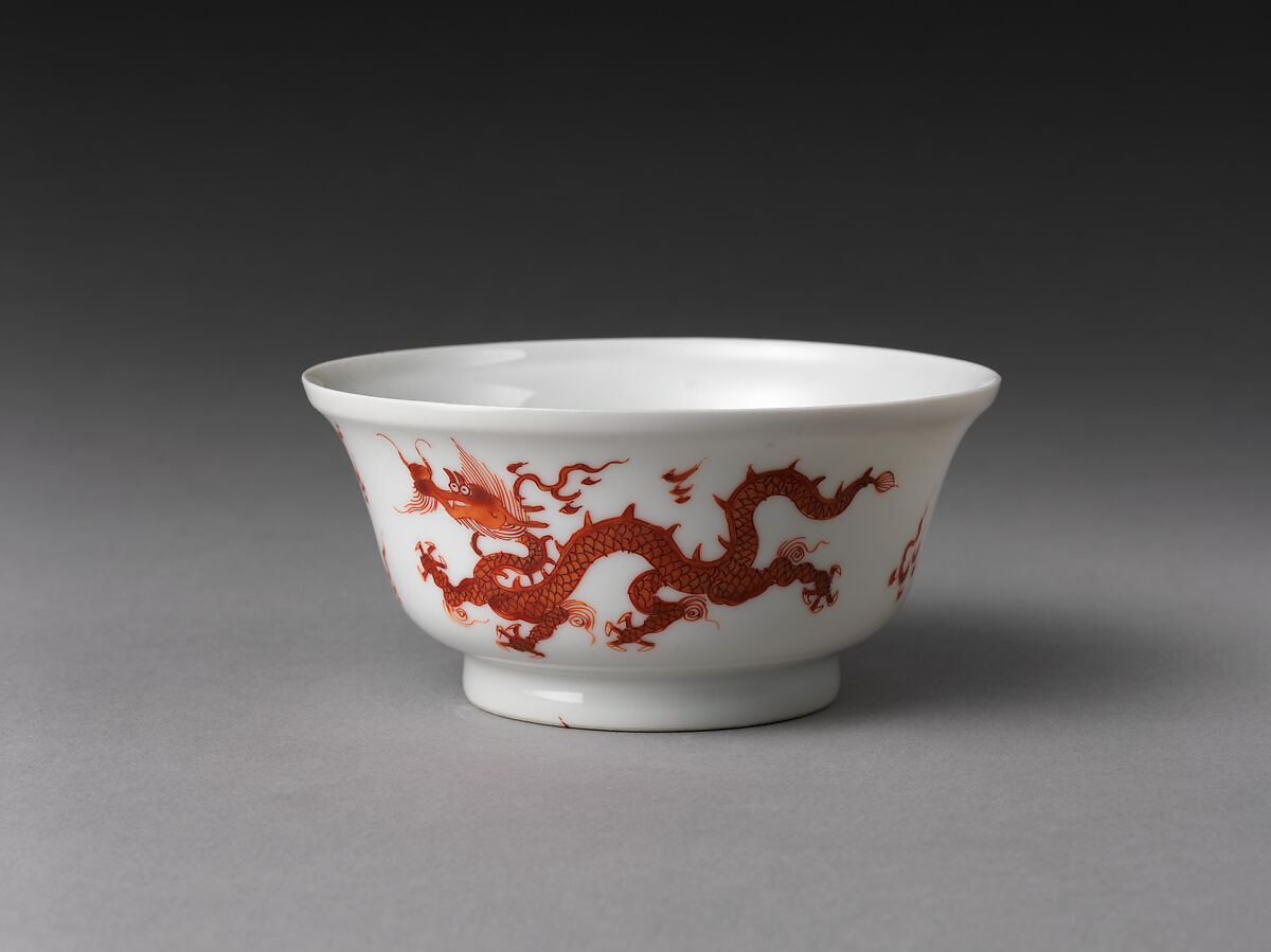Bowl with dragon, Hard-paste porcelain painted with enamels over transparent glaze (Jingdezhen ware), Chinese, for European market